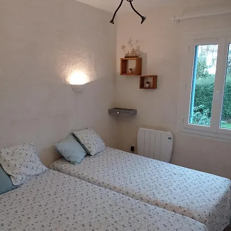 Nyaraló Le Clos Des Anes De Plain-pied